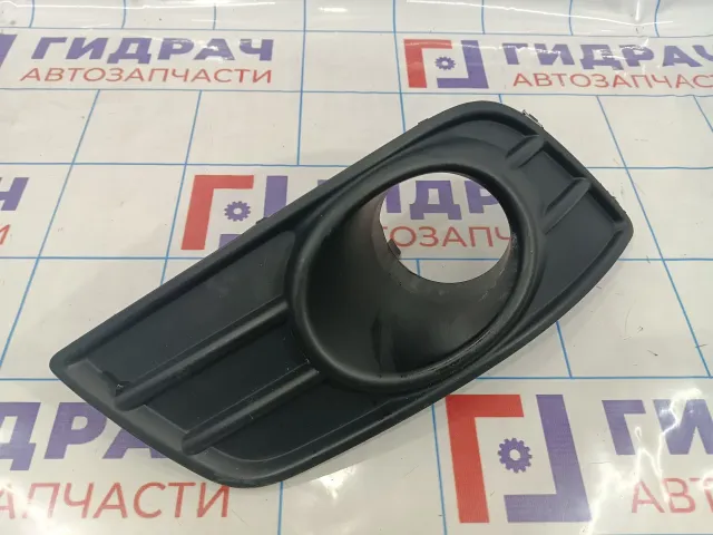 Рамка противотуманной фары правой Suzuki SX4 71751-55L00