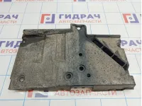 Пыльник двигателя передний левый Suzuki SX4 77711-55L00