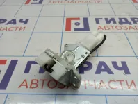 Замок багажника Suzuki SX4 82510-63J00