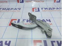 Петля капота правая Suzuki SX4 57410-79J00