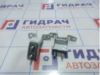 Петли двери задней правой Suzuki SX4