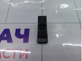 Кнопка стеклоподъемника передняя правая Suzuki SX4 3799562J00
