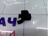 Кнопка стеклоподъемника передняя правая Suzuki SX4 3799562J00