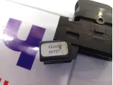 Кнопка стеклоподъемника передняя правая Suzuki SX4 3799562J00