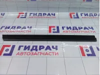 Уплотнитель стекла двери правой Suzuki SX4 8385179J00