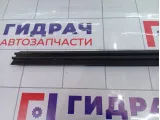 Уплотнитель стекла двери правой Suzuki SX4 8385179J00