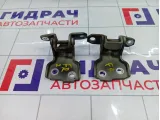Петли двери передней правой Suzuki SX4 6931063JA0