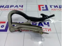 Петля капота левая Suzuki SX4 5742079J00