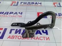 Петля капота правая Suzuki SX4 5741079J00