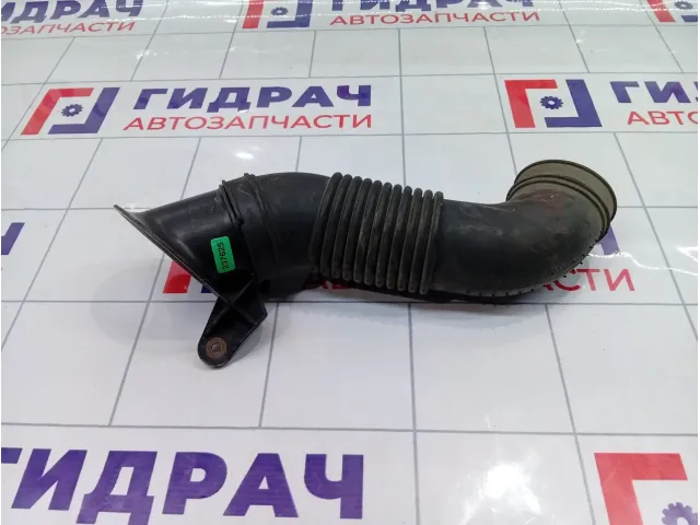 Патрубок воздушного фильтра Suzuki SX4 1376579J01