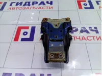 Кронштейн замка капота Suzuki SX4 5824055L00