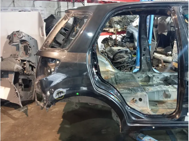 Крыло заднее правое Suzuki SX4