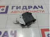 Моторчик заслонки отопителя (печки) Suzuki SX4 9565162JK0