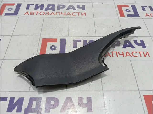 Накладка стекла глухого переднего правого Suzuki SX4 7631079J00S1S