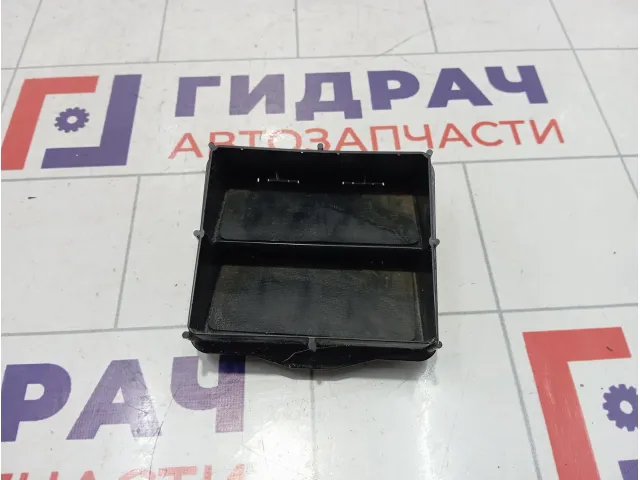 Решетка вентиляционная Suzuki SX4 7733079J00