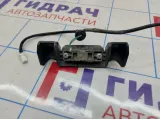 Кнопка открывания багажника Suzuki SX4 (JYA) 37179-61M00