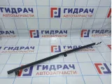 Направляющая стекла переднего левого Suzuki SX4 (JYA) 81720-61M00