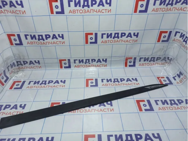 Накладка двери передней правой Suzuki SX4 (JYA)