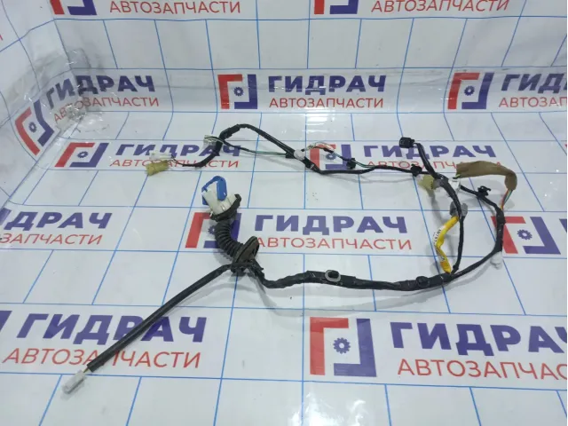 Проводка двери передней правой Suzuki SX4 (JYA) 36757-61M21