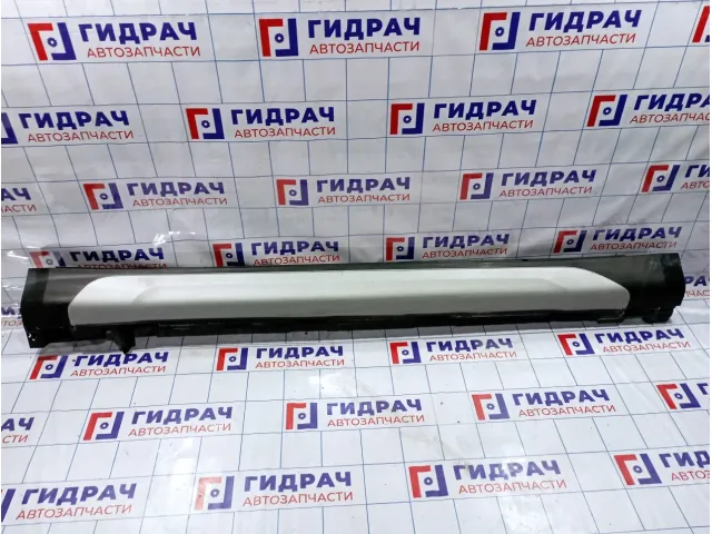 Накладка на порог наружная правая Suzuki SX4 (JYA) 77230-61M00