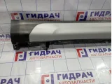 Накладка на порог наружная правая Suzuki SX4 (JYA) 77230-61M00