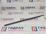 Накладка стекла переднего правого Suzuki Swift 8381163J00