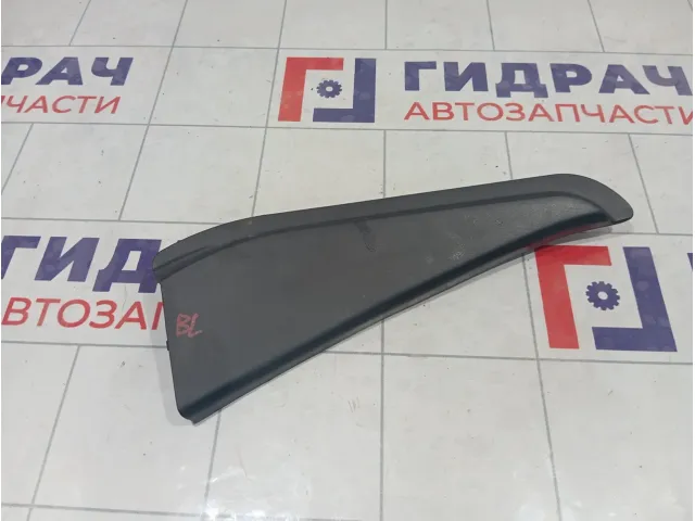 Накладка двери задней левой Suzuki Swift