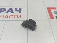 Кнопка стеклоподъемника передняя левая Suzuki Swift 3799562J00