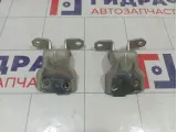 Петли двери передней левой Suzuki Swift