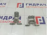 Петли двери задней левой Suzuki Swift
