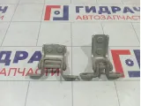 Петли двери задней правой Suzuki Swift