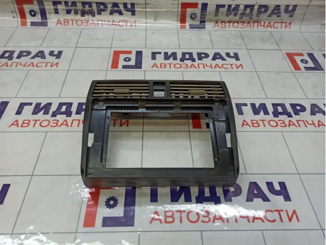Рамка магнитолы Suzuki Swift