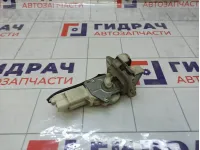 Замок багажника Suzuki Swift 8251063J00