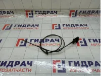 Трос открывания капота Suzuki Swift 8216063J00