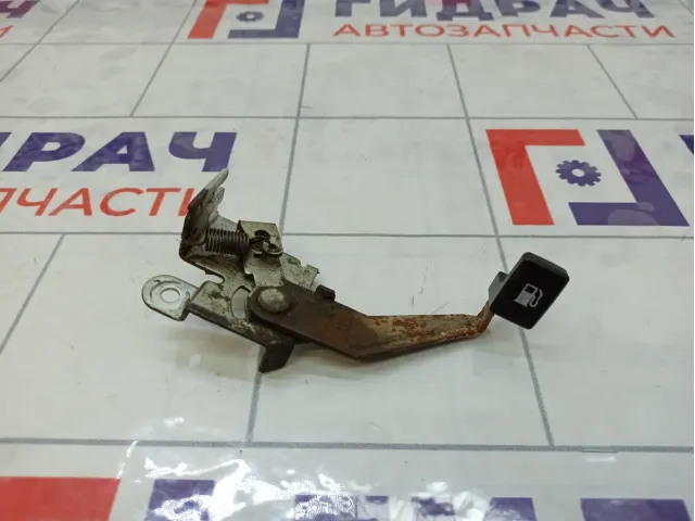 Ручка открывания лючка бензобака Suzuki Swift 7642063J00