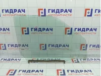 Стекло двери передней правой Suzuki Swift 8453162J00