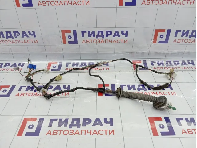 Проводка двери передней левой Suzuki Swift 3675662JD0