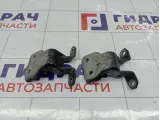 Петли двери передней левой Suzuki Swift