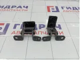 Петли двери задней левой Suzuki Swift