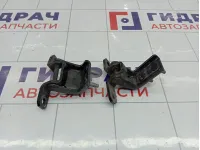 Петли двери задней правой Suzuki Swift