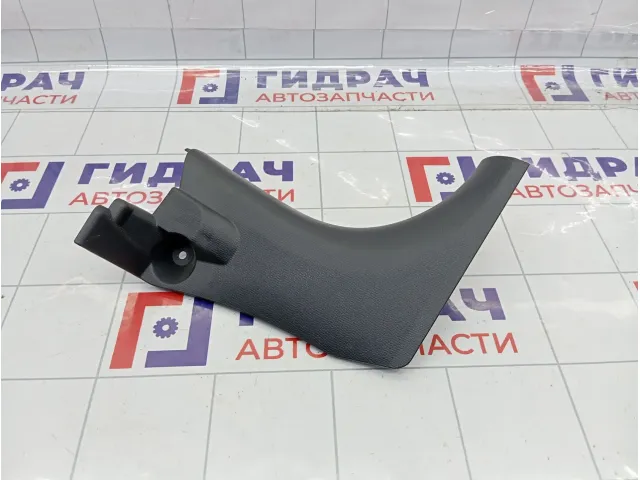 Обшивка стойки передней правой нижняя Suzuki Swift 7613063J00S1S