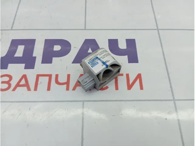 Датчик AIR BAG Suzuki Swift 3893062J10