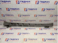 Кронштейн накладки порога наружней правой Suzuki Swift 7721163J00