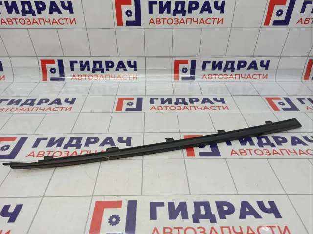 Молдинг лобового стекла левый Suzuki Swift (RS) 77170-63J00