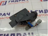 Моторчик стеклоочистителя передний Suzuki Swift (RS)