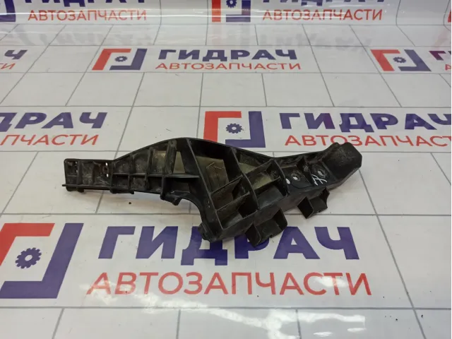 Направляющая заднего бампера правая Suzuki Swift (RS) 71821-73K00