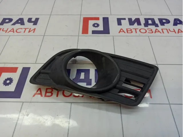 Решетка в бампер левая Suzuki Swift (RS) 71761-73K10-5PK