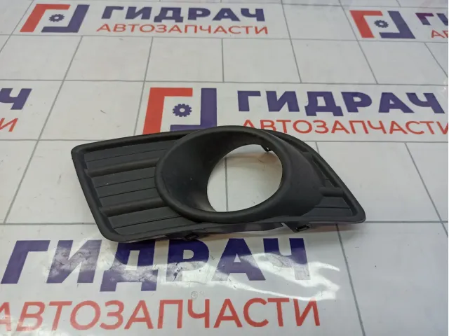 Решетка в бампер правая Suzuki Swift (RS) 71751-73K10-5PK