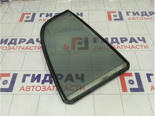 Стекло двери задней правой Suzuki Vitara 8455165D01