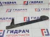 Кронштейн радиатора левый Suzuki Vitara 7142065D10